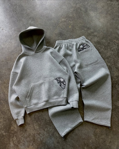 OVRLY – Tracksuit Oversize